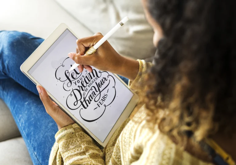 Lettering Creativo en el Diseño Gráfico y como Integrarlo con la Ilustración Digital